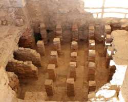 A number of public baths including warm, cold, and hot spas are also found in the area.