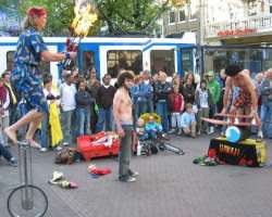 You can do many things here or just relax and watch the performance of various street performers who are showing their talent at the eastern side of t