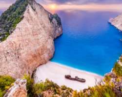 It is an ideal place for taking pictures due to it It is an ideal place for taking pictures due to its turquoise blue water, white cliff. We can also take a 360-degree view of the island from the top o