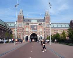One more fascinating fact about it that it is the only museum all over the world which has a road inside it. You can also learn about the oldest traff