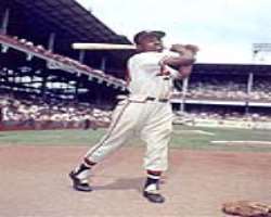 On April 13, 1954, with the Milwaukee Braves Aaron Makes his Major League Baseball debut On April 13, 1954, with the Milwaukee Braves Aaron Makes his Major League Baseball debut.