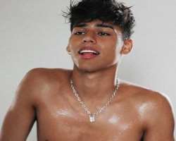 Andrew Davila Birthday, Real Name, Age, Weight, Height, Family, Facts ...