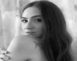 She is a tattoo lover and has a tattoo on her shoulder.