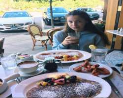 She is a connoisseur and loves to explore new cuisines and sugary food.