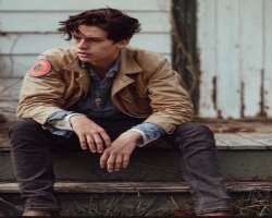 Cole Sprouse Birthday, Real Name, Age, Weight, Height, Family, Facts ...