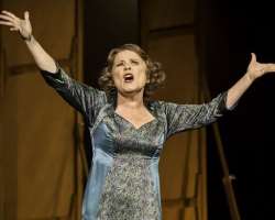 Imelda Staunton Birthday, Real Name, Age, Weight, Height ...