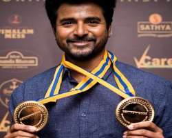 The actor is a recipient of several awards like the Nammalvar Viruthu,  Kalaimamani Award due to his best acting style.