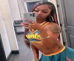 The star is a tattoo freak and has inked a number of tattoos on her different body parts including her shoulder, forearm and chest.