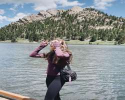 The star is fond of traveling and also shares pictures with her followers.