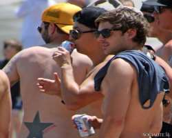 Zac Efron consuming alcohol Zac Efron consuming alcohol