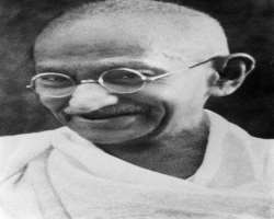 Mahatma Gandhi Birthday, Real Name, Age, Weight, Height, Family, Facts ...