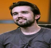 He had shared the room with creator and actor Rob McElhenney.